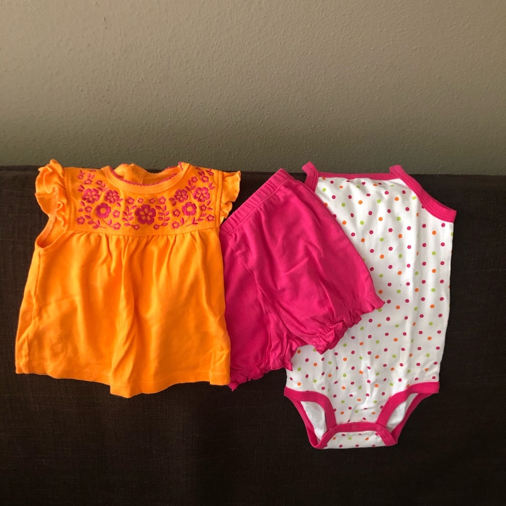girls set 24 months, Onesie, shirt, shorts